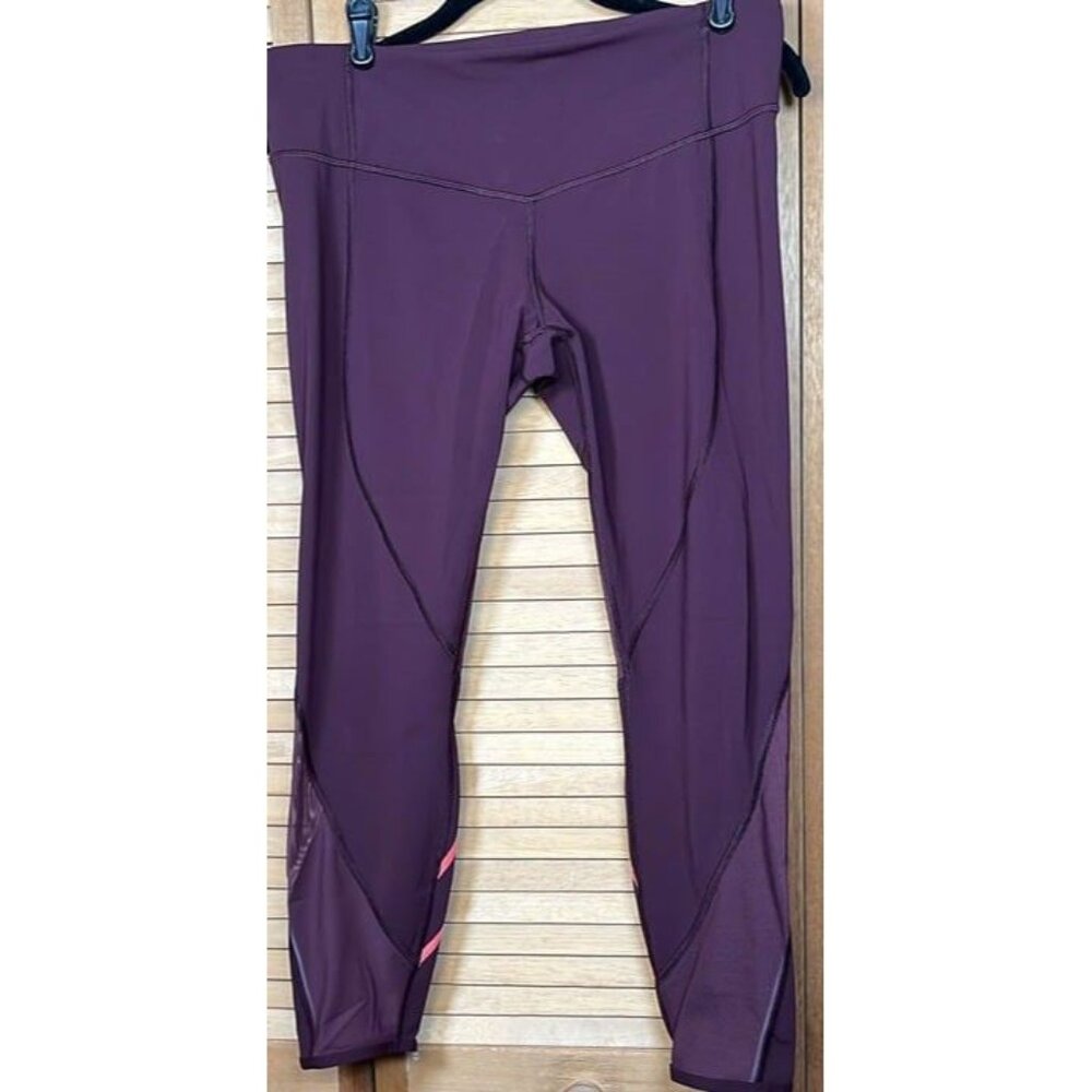 EUC Lululemon jogger/yoga pants with mesh panels SZ unknown/CHARITY SALE